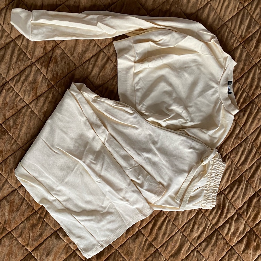THE FIFTH LABEL SWEAT SET W/ CROPPED SWEATER SZ 6